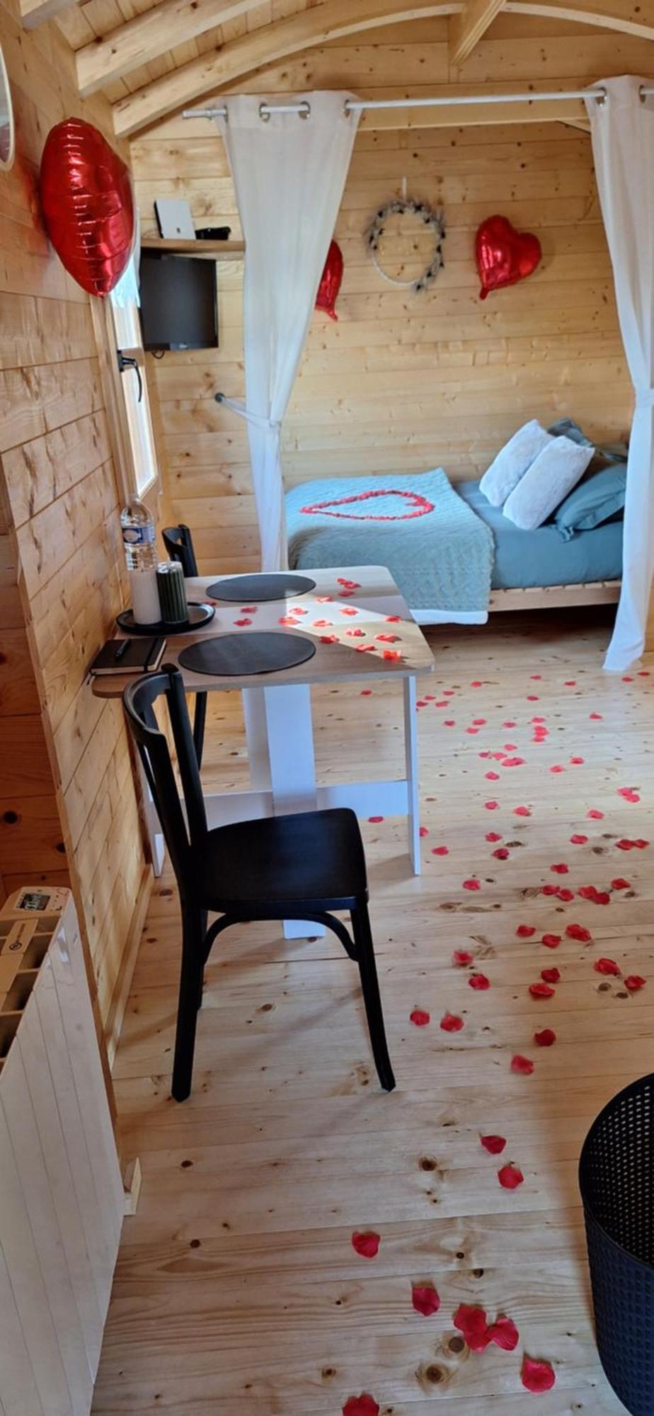 Roulotte La Boheme Est Son Spa En Baie De Somme Arrest Экстерьер фото